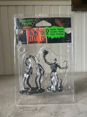 Lemax Spooky Town Dancing Skeletons Set of 2 2007 Halloween Village Accessories